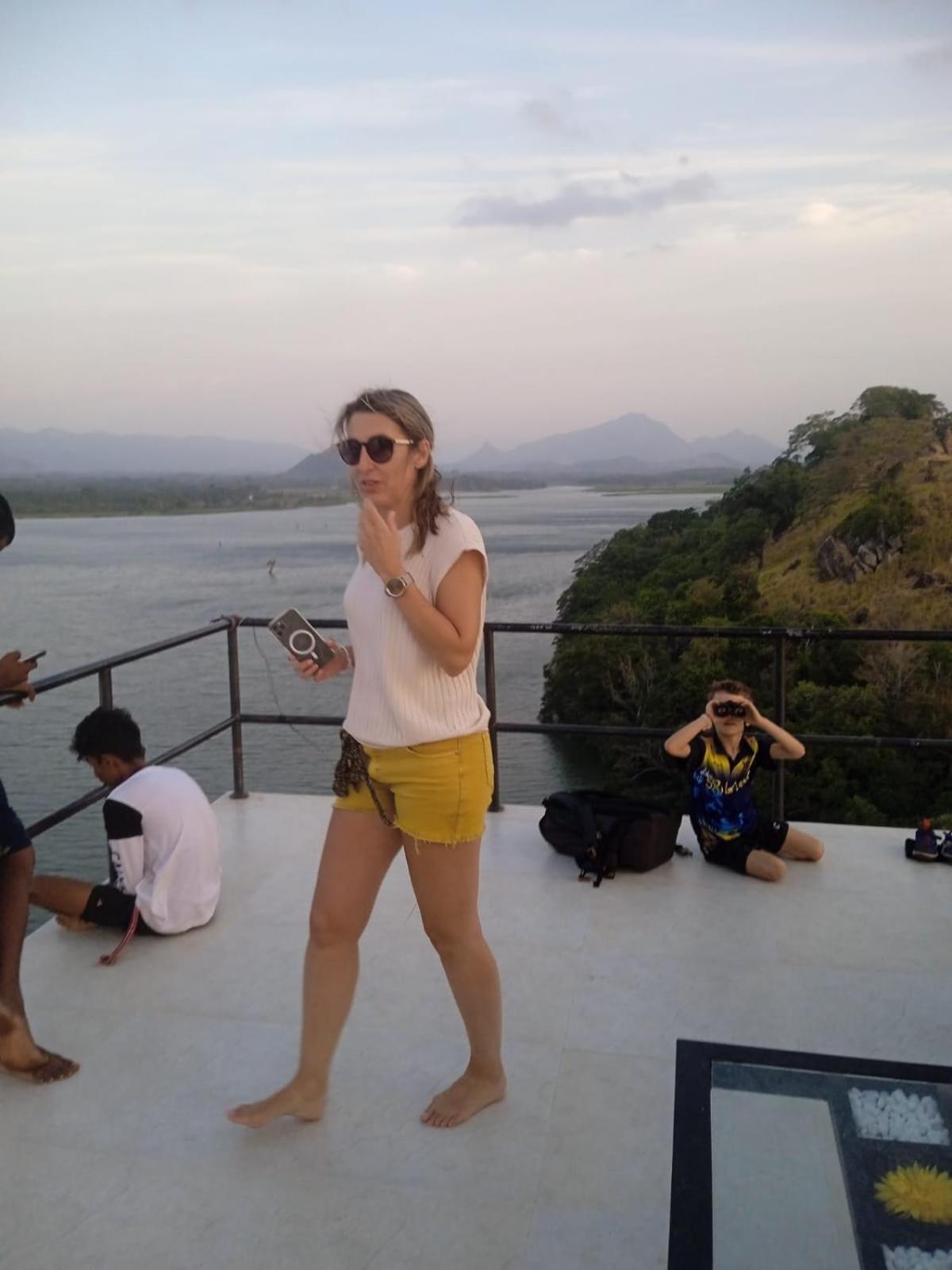 New Rasi Guest House Dambulla Ngoại thất bức ảnh